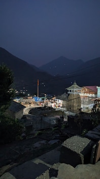 hotel kamal ganga and restaurant