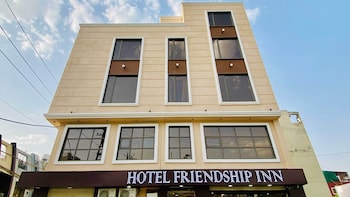 hotel friendship inn