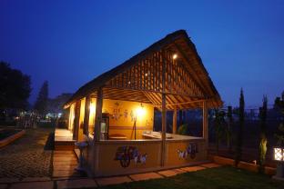 maharsh bamboo stays devanahalli