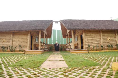 Maharsh Bamboo Stays Devanahalli,,4 star