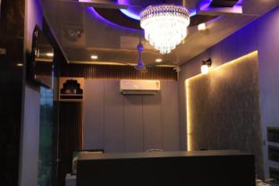 Hotel Birla Palace,,4 star