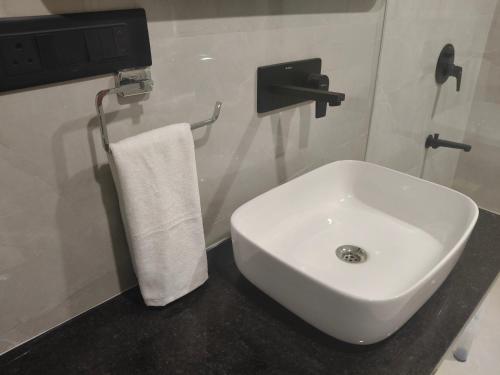 the aureum a unit of sandy blossom