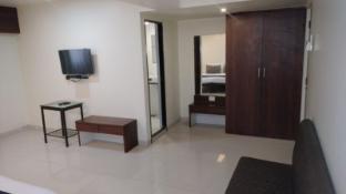 hotel sai nidhi airoli mindspace