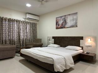 Farm Regency Gorai,,3 star