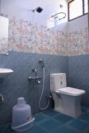 le premier inn with swimming pool