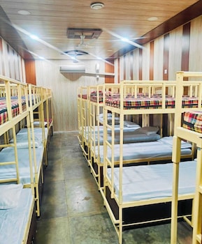 shree niwas home stay