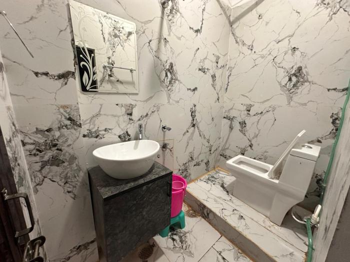 hotel airport suites