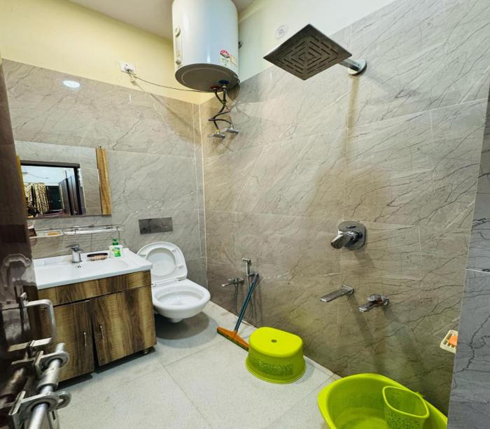 hotel airport suites