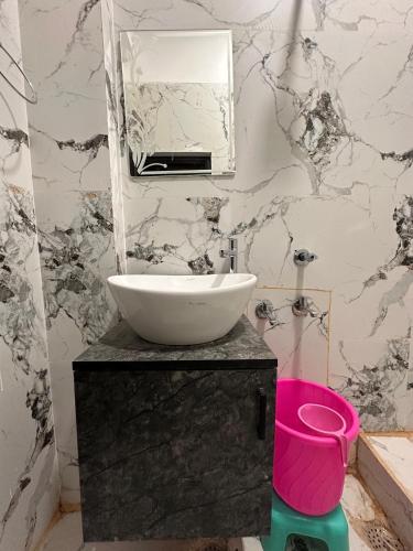 hotel airport suites