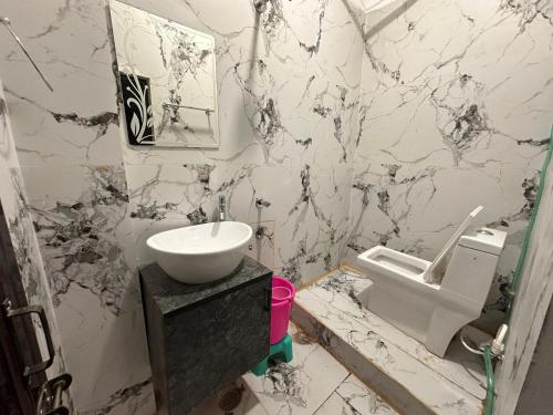 hotel airport suites