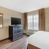 extended stay america select suites chicago naperville east