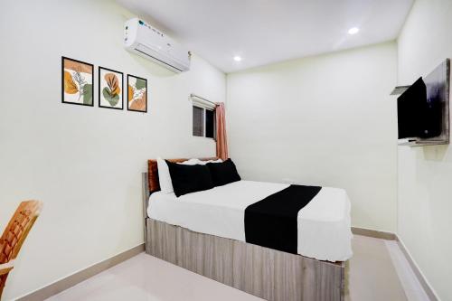Hotel O Century Grand Luxury Rooms,,3 star