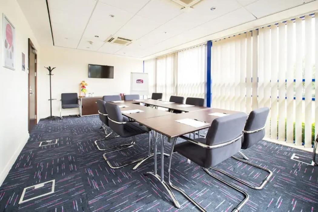 Premier Inn Banbury - M40 J11,Bicester>>Banbury,3 star