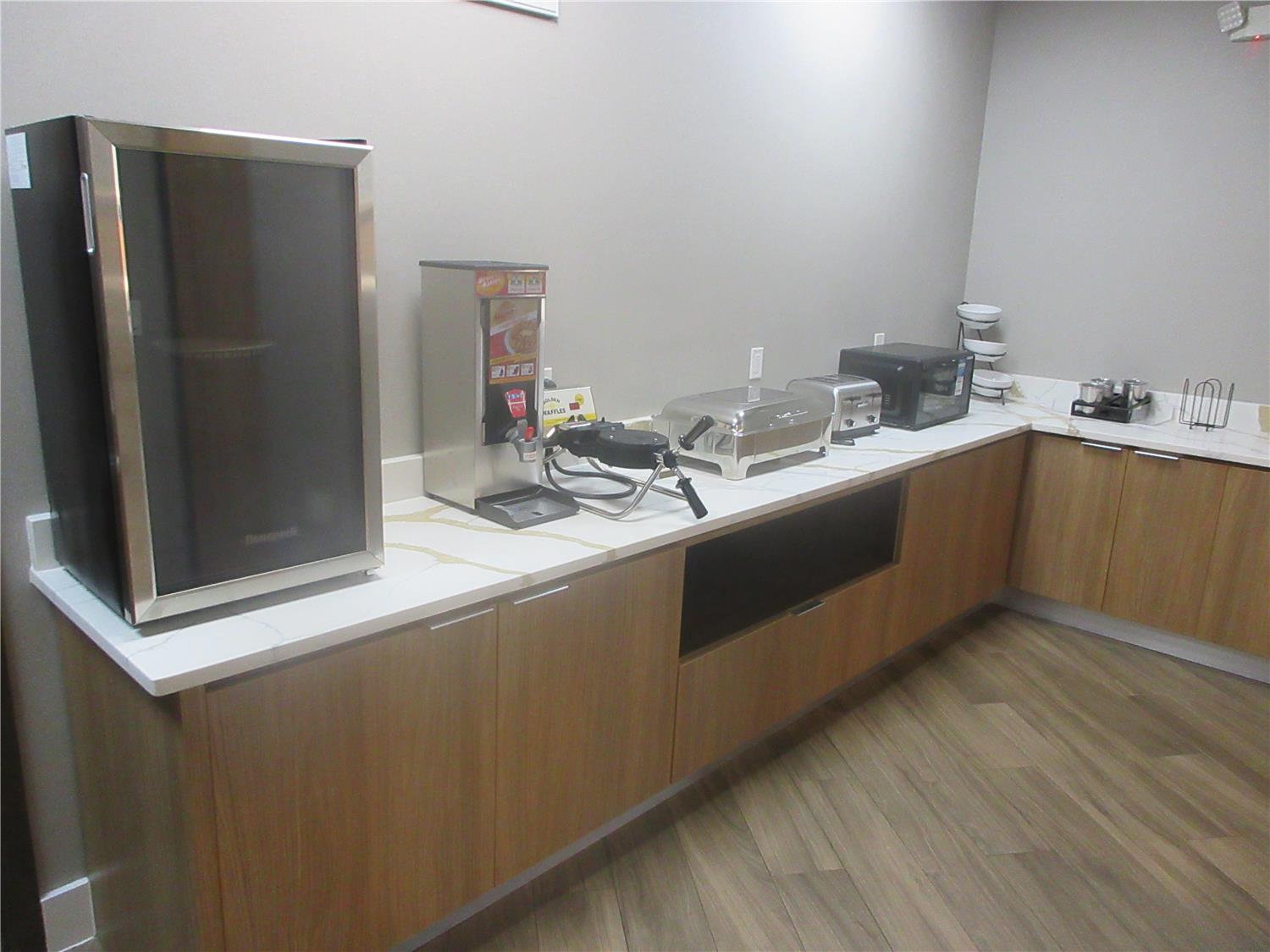 best western plus pearland houston medical center hotel