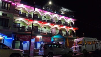 hotel gauri shankar and restaurant