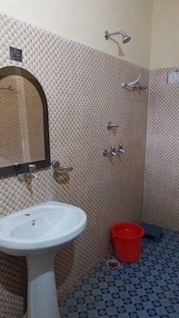 hotel gauri shankar and restaurant