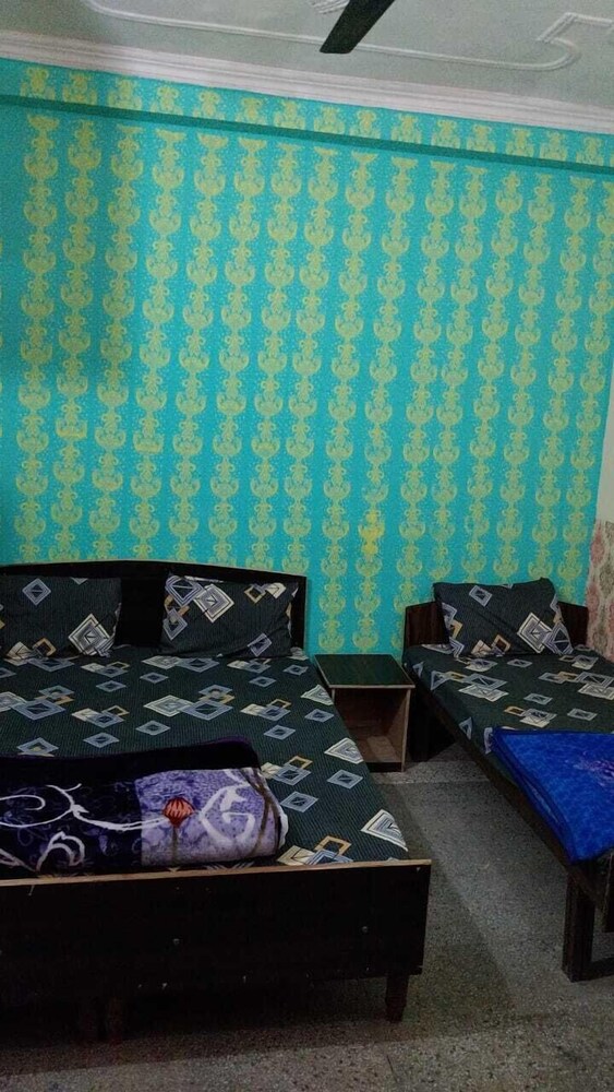 hotel gauri shankar and restaurant