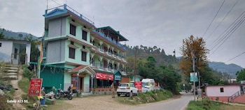 hotel gauri shankar and restaurant