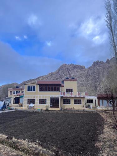 trinity home stay
