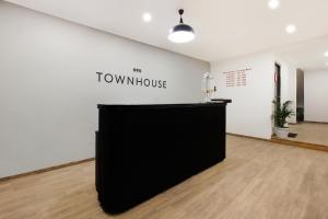 super townhouse the cinco htl near esi hospital