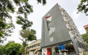 super townhouse the cinco htl near esi hospital