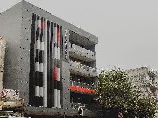super townhouse dilshad garden near dilshad garden metro station