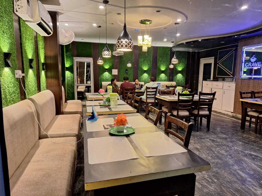 nancy paradise hotel