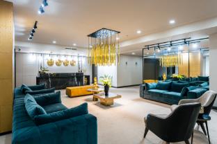 metropol club house