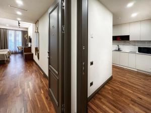 metropol club house