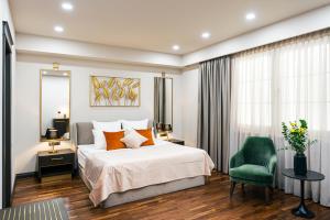 metropol club house