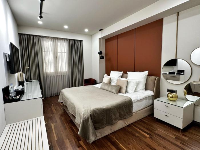 metropol club house