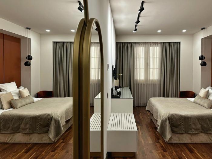 metropol club house
