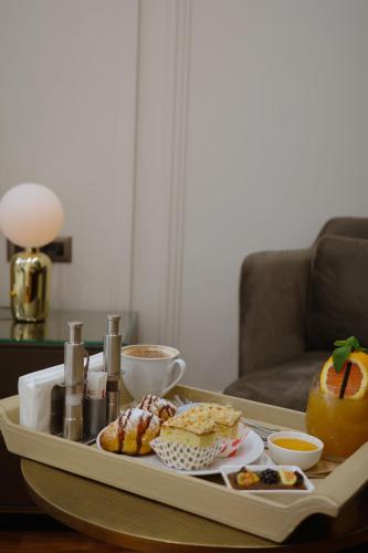 metropol club house