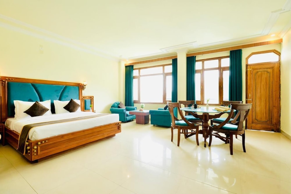 pax hotel spring solance