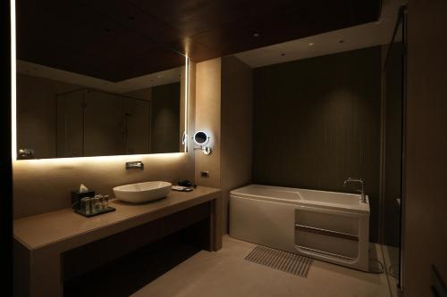 noura chandigarh the green escape