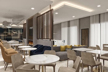 La Quinta Inn & Suites By Wyndham Mebane,,3 star