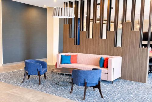la quinta inn and suites by wyndham mebane