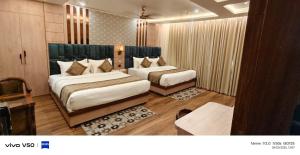 hotel mantavya varanasi near temple