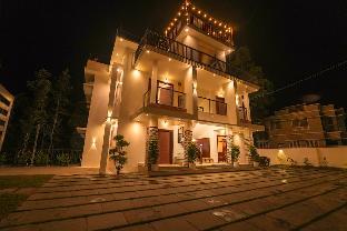 oasis vythiri pool aparments