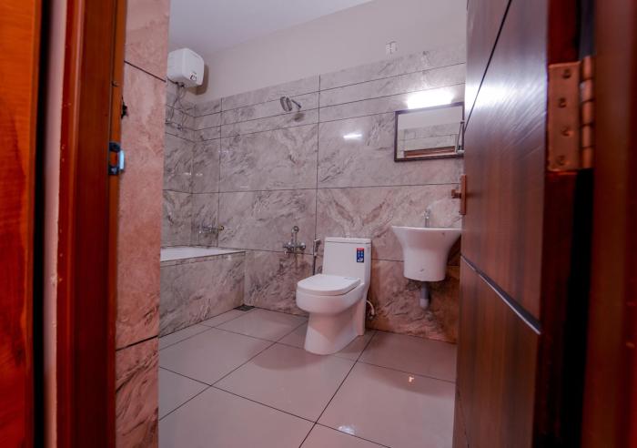 oasis vythiri pool aparments