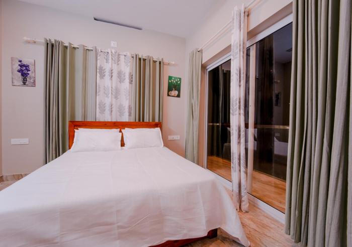 oasis vythiri pool aparments