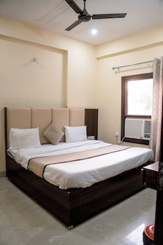 hotel shivay palace
