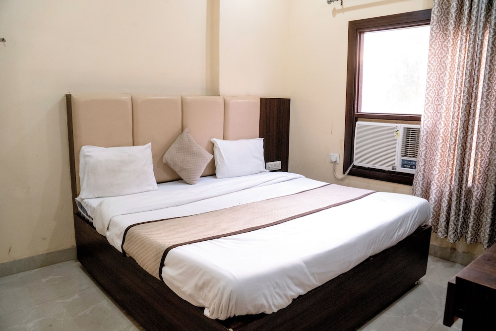hotel shivay palace