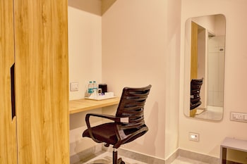 gateway transit hotel