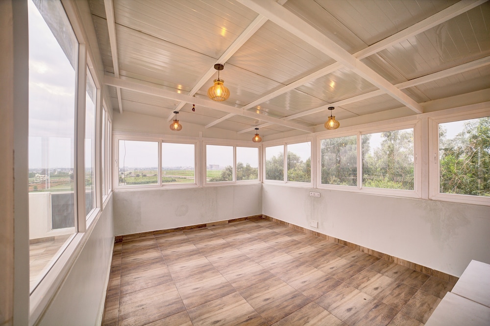 gateway transit hotel