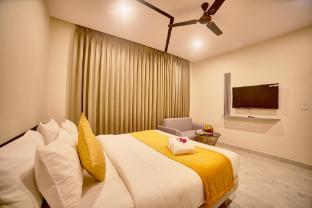 gateway transit hotel