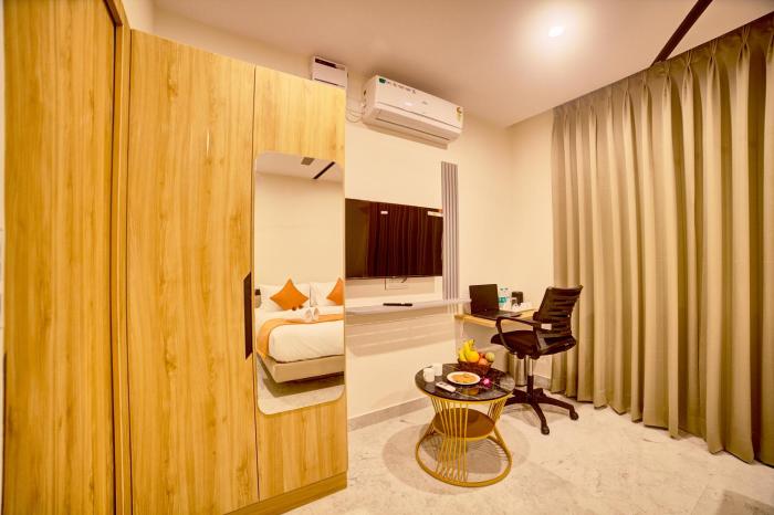 gateway transit hotel