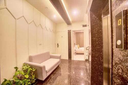 gateway transit hotel