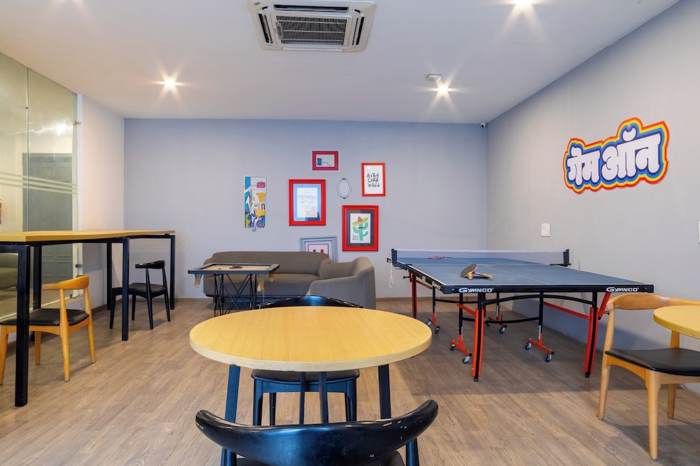 housr malibu town sohna road sector 47