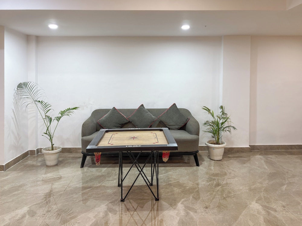 housr sector 49 gurgaon near spaze it
